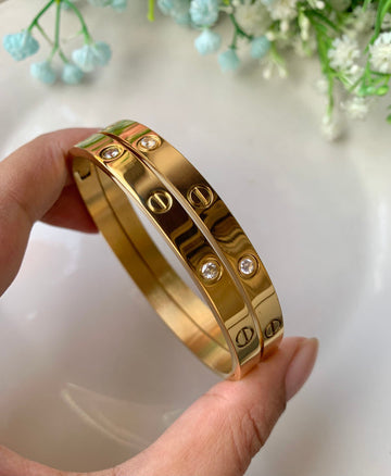 Cartier Gold Stone Bangle – Luxurious and Timeless Bracelet for Women